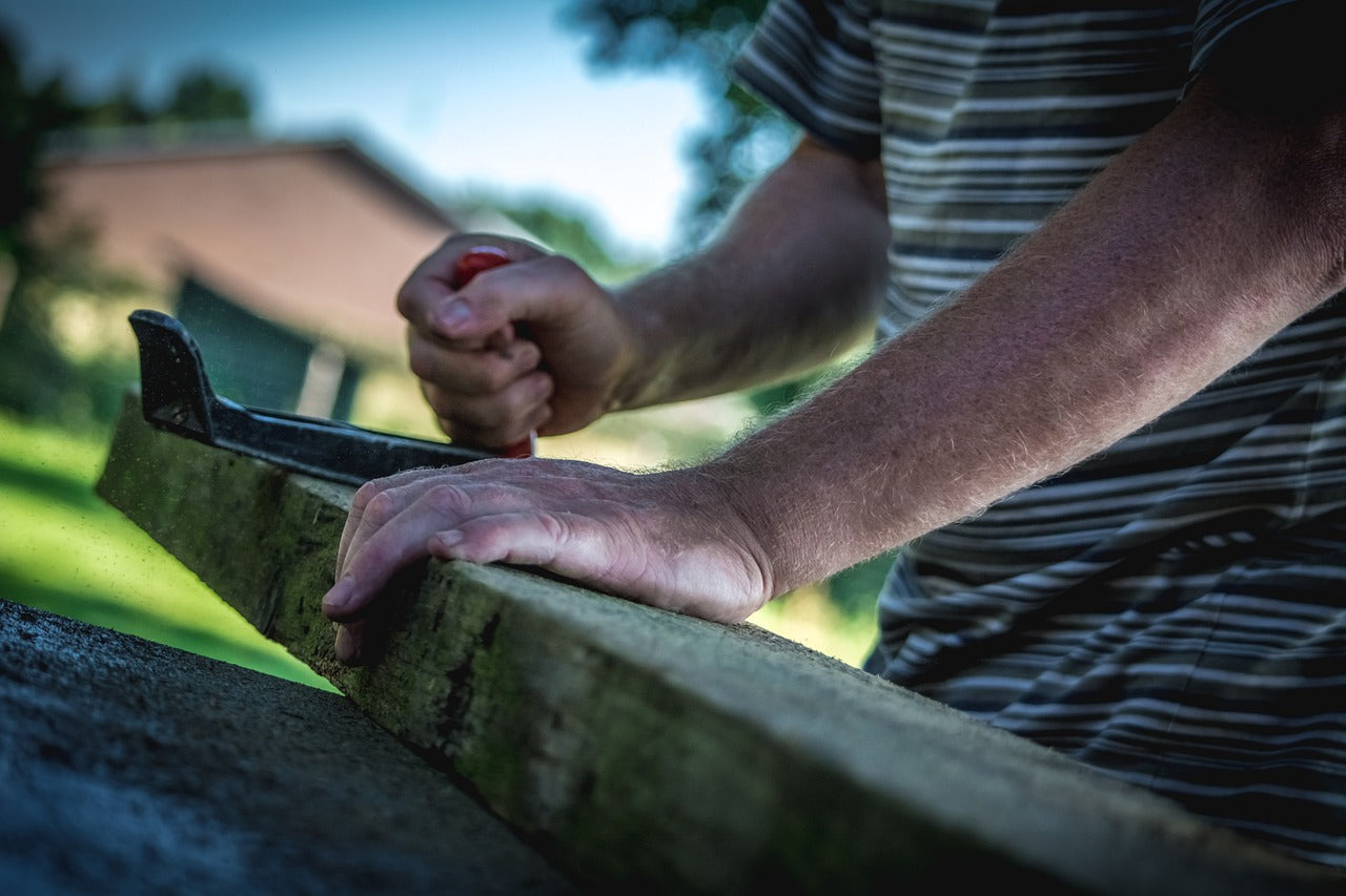 how to build shed doors