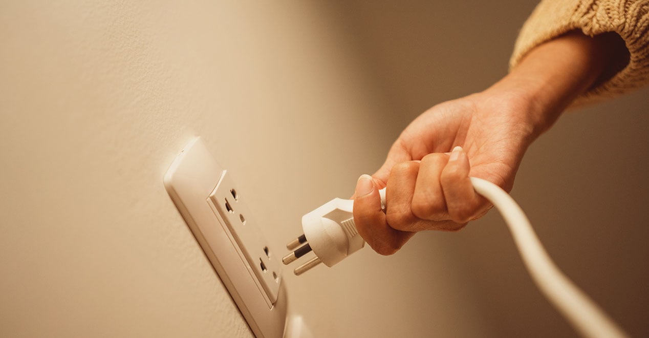 Home Electrical Safety: What Every Homeowner Should Know Before Calling an Electrician