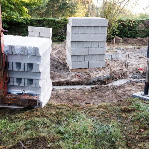 how to level a shed with concrete blocks