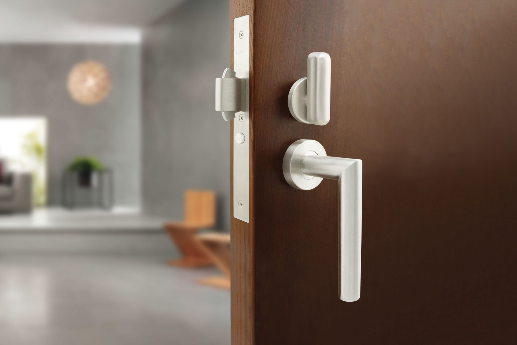 Commercial-Grade Door Hardware Guide: Types, Uses, and Buying Tips