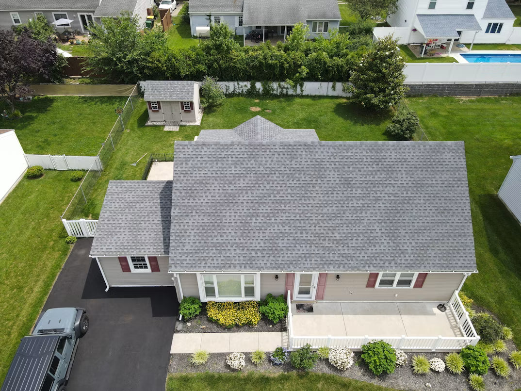A Complete Guide to Asphalt Roof Lifespan and Durability