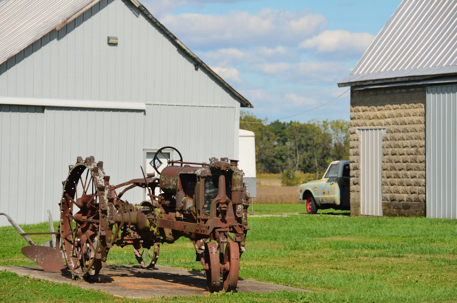 Managing Repairs on Bad Credit: Keeping Homestead Projects on Track