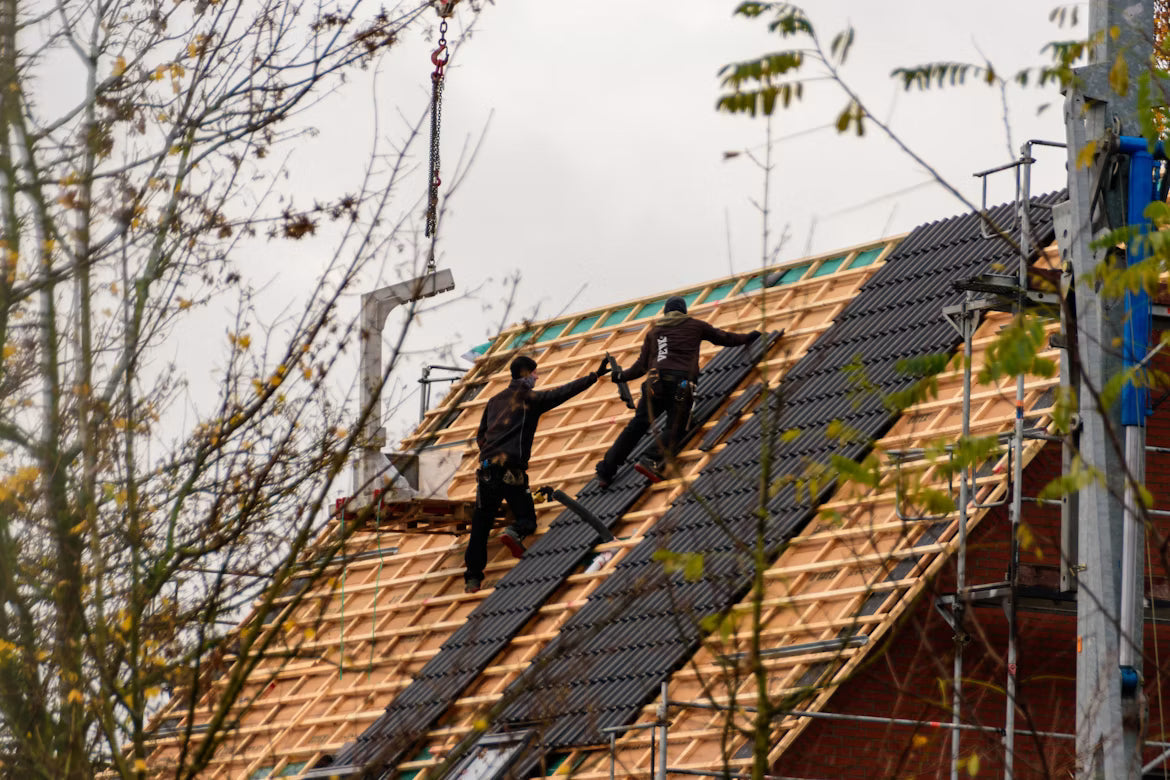 Roof Repair vs. Roof Replacement: How to Know Which One You Need