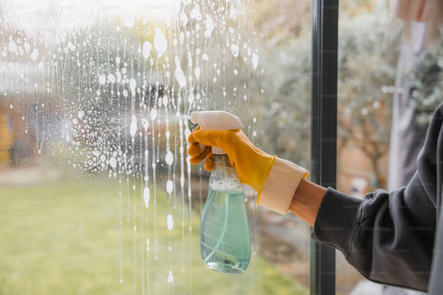 Why Hire Professional Window Cleaners for Your Home and Outdoor Structures?