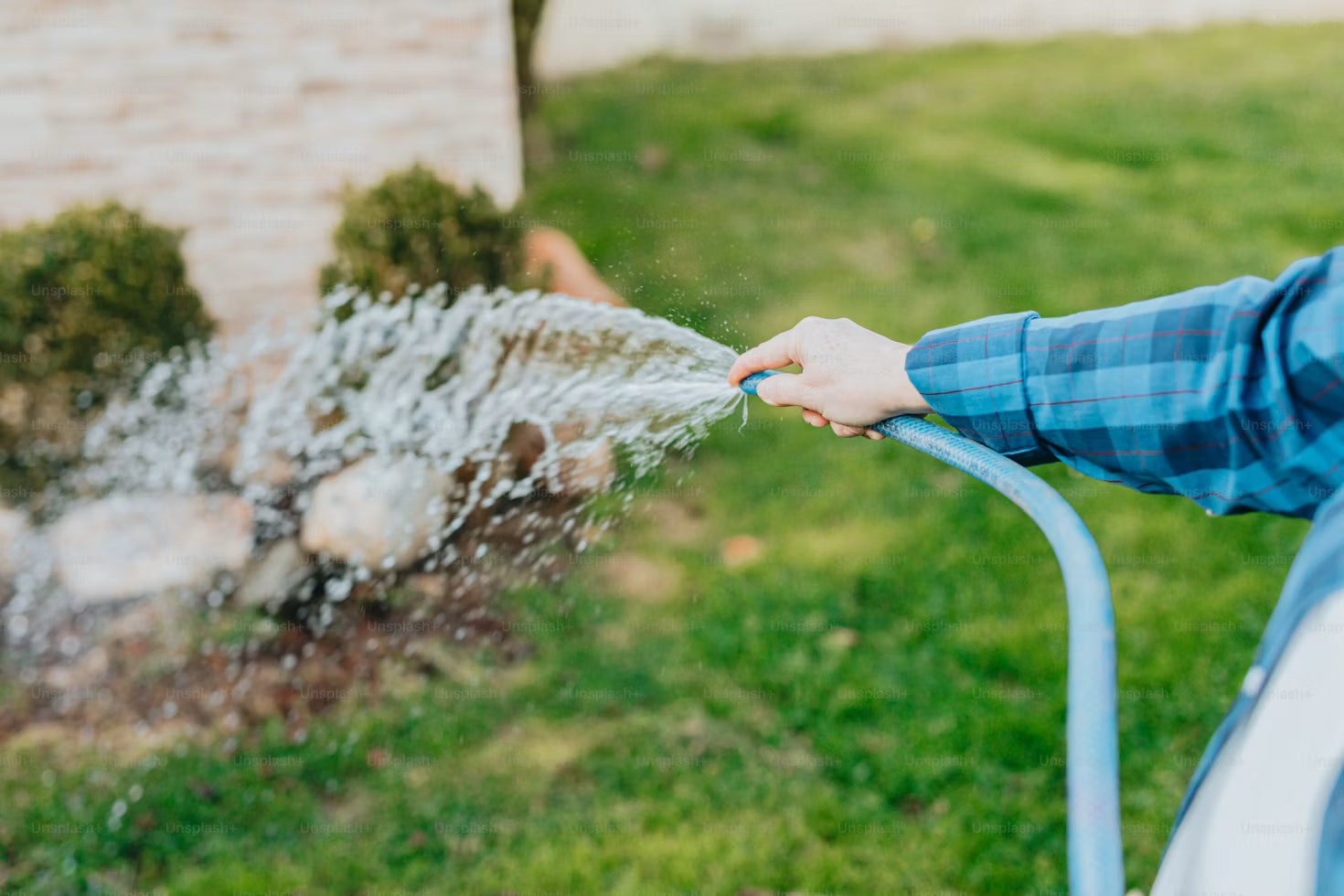 How Pond Kits Simplify Backyard Water Feature Installation