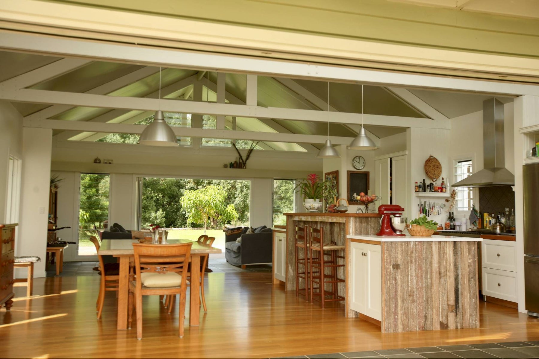 Exterior Renovation Trends That Support Sustainable Homestead Living