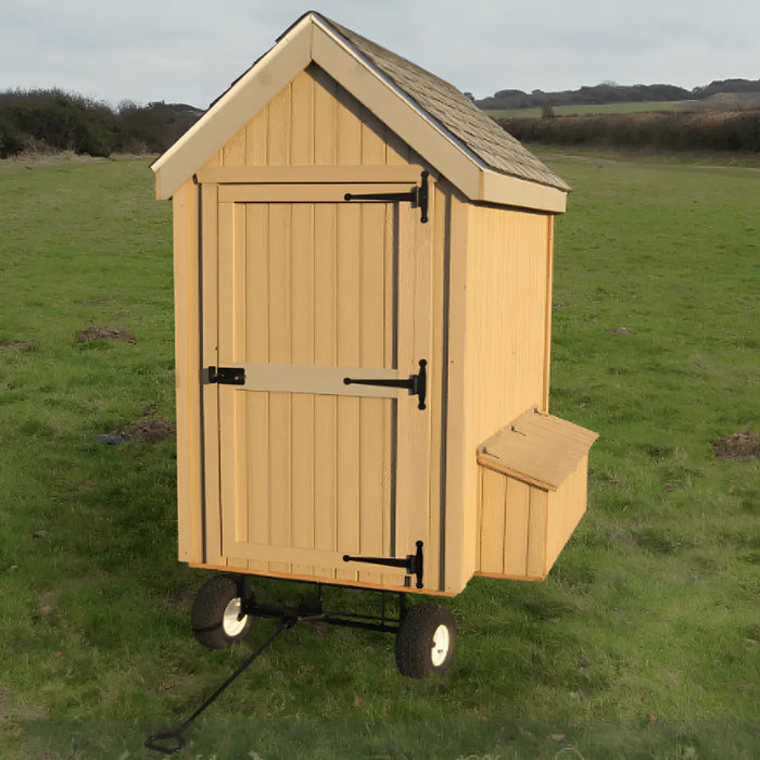 Little Cottage Company - Colonial Gable 4x6 Chicken Coop with Wheels